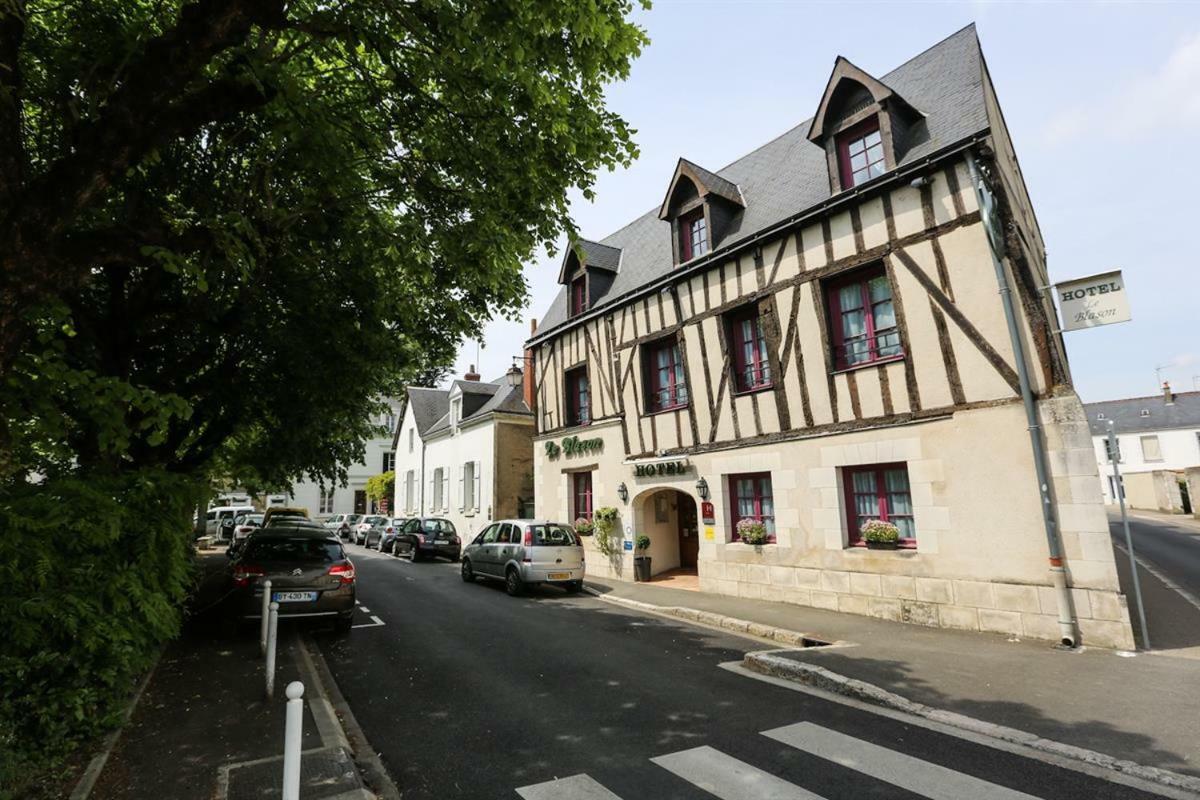 Hotel Le Blason อองบวส ภายนอก รูปภาพ