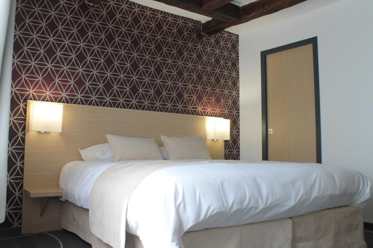 Hotel Le Blason อองบวส ภายนอก รูปภาพ