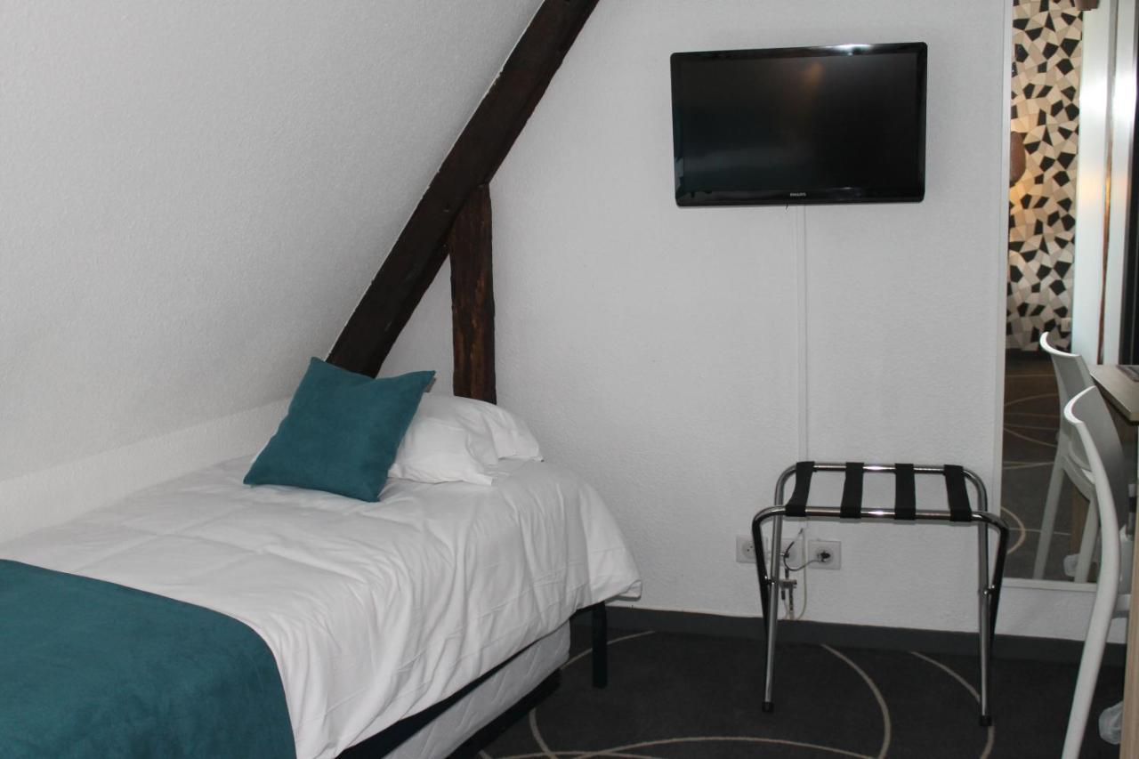 Hotel Le Blason อองบวส ภายนอก รูปภาพ