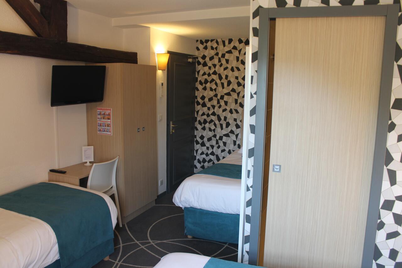 Hotel Le Blason อองบวส ภายนอก รูปภาพ