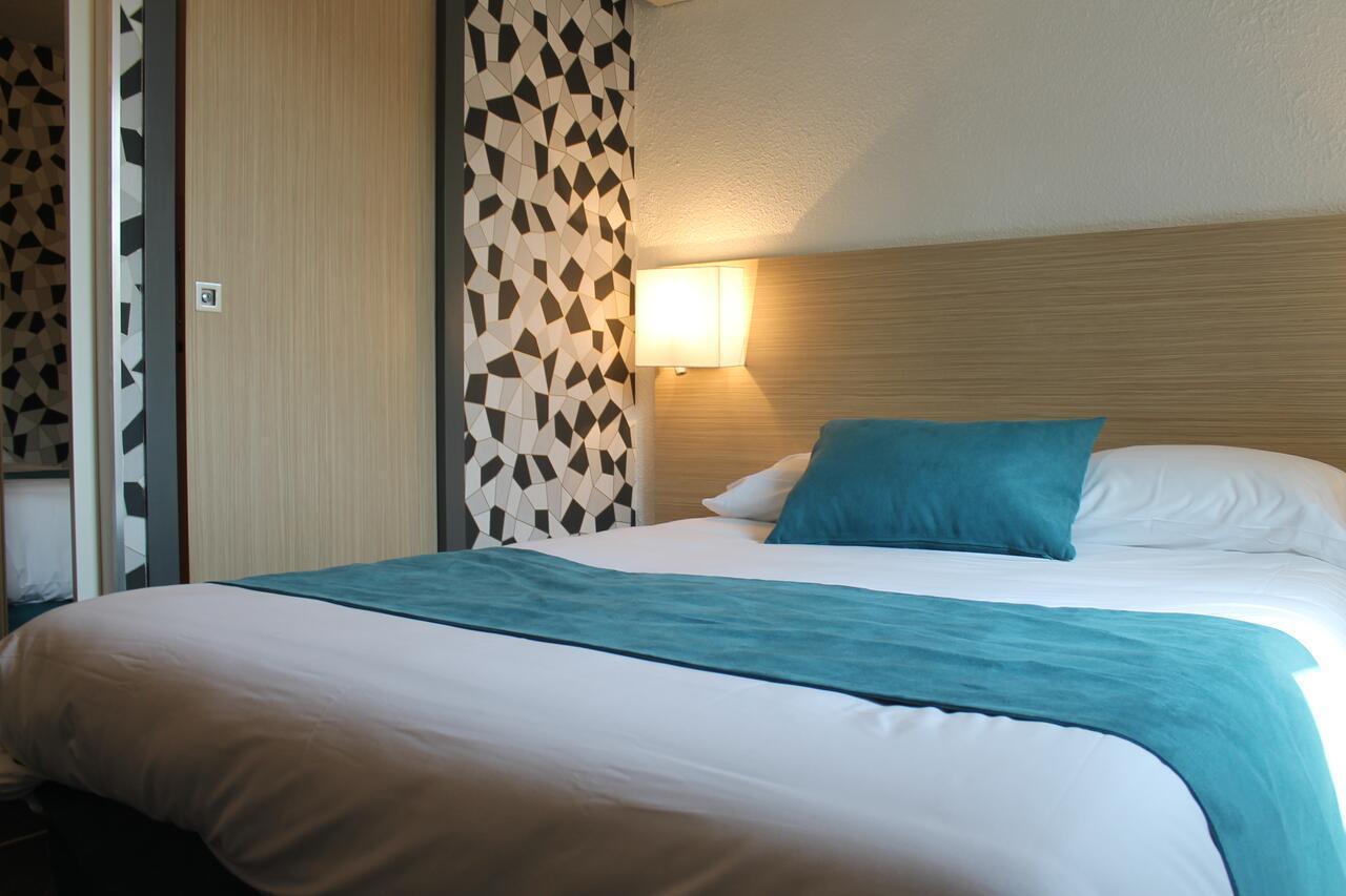 Hotel Le Blason อองบวส ภายนอก รูปภาพ