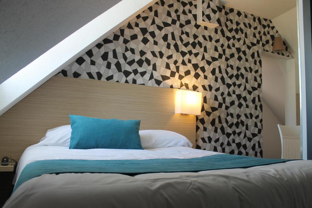 Hotel Le Blason อองบวส ภายนอก รูปภาพ